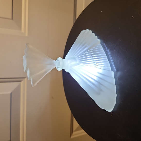 Silvestri Frosted Satin Glass Art Deco Perfume Bottle w/ Stopper - Picture 3 of 14